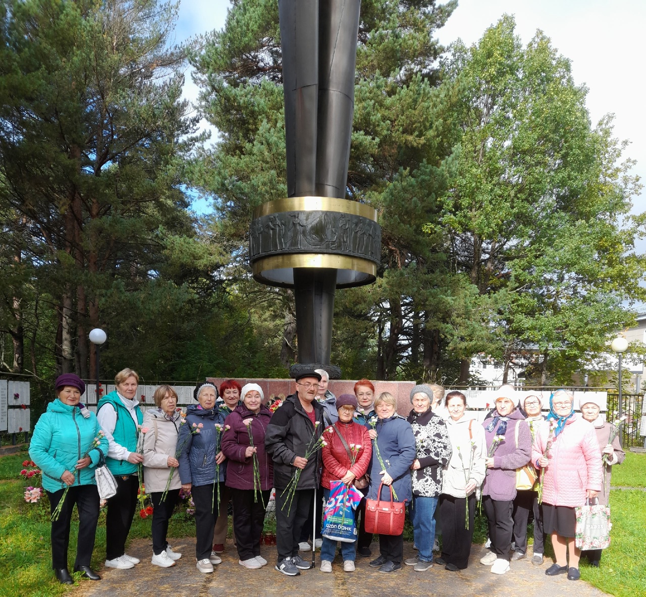 Всероссийская акция «Возложение цветов и венков к памятникам и обелискам воинам, погибшим в годы Великой Отечественной войны 1941–1945 гг.»