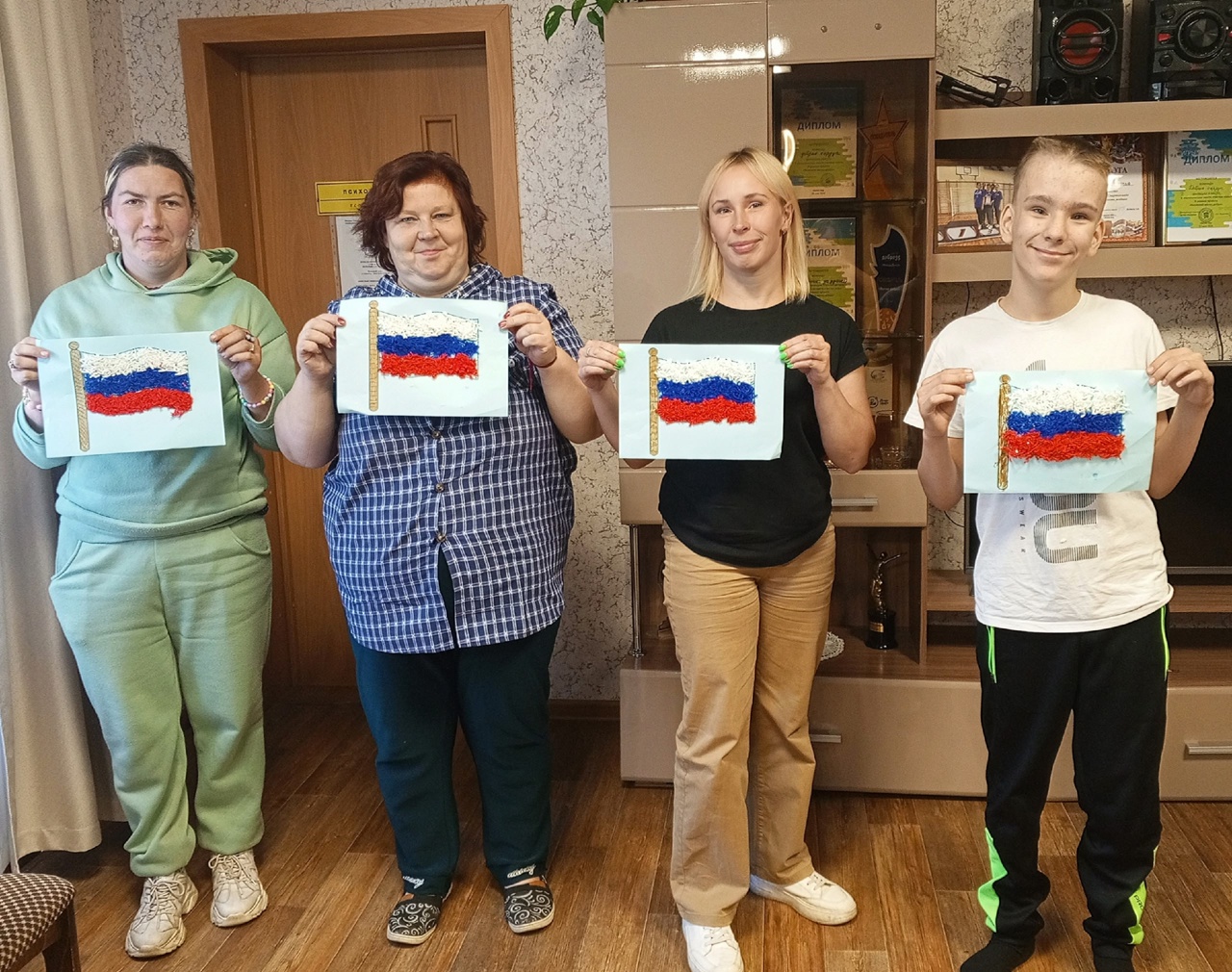 День Государственного флага Российской Федерации – это не просто дата в календаре, это символ единства, гордости и многовековой истории нашей страны.