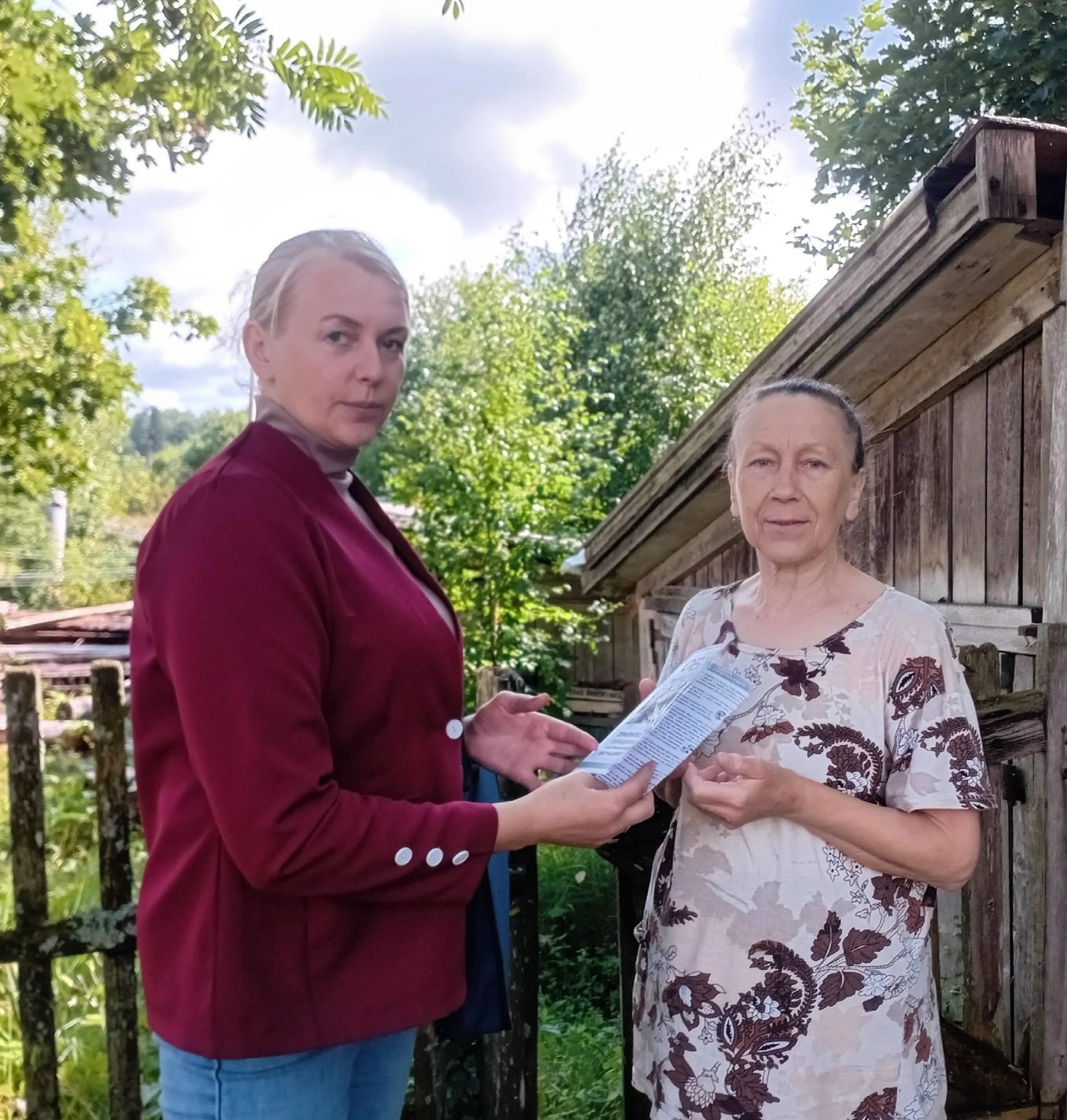 Помощь приезжает к вам: работа "Мобильной бригады" продолжается! 