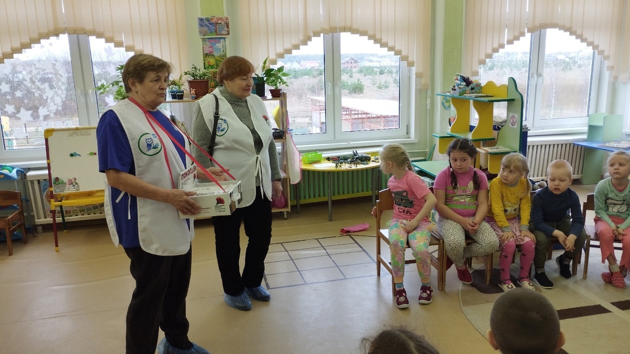 «КРАСНАЯ ГВОЗДИКА»: СЕРЕБРЯНЫЕ ВОЛОНТЕРЫ ПРОДОЛЖАЮТ АКЦИЮ 2025 вашки