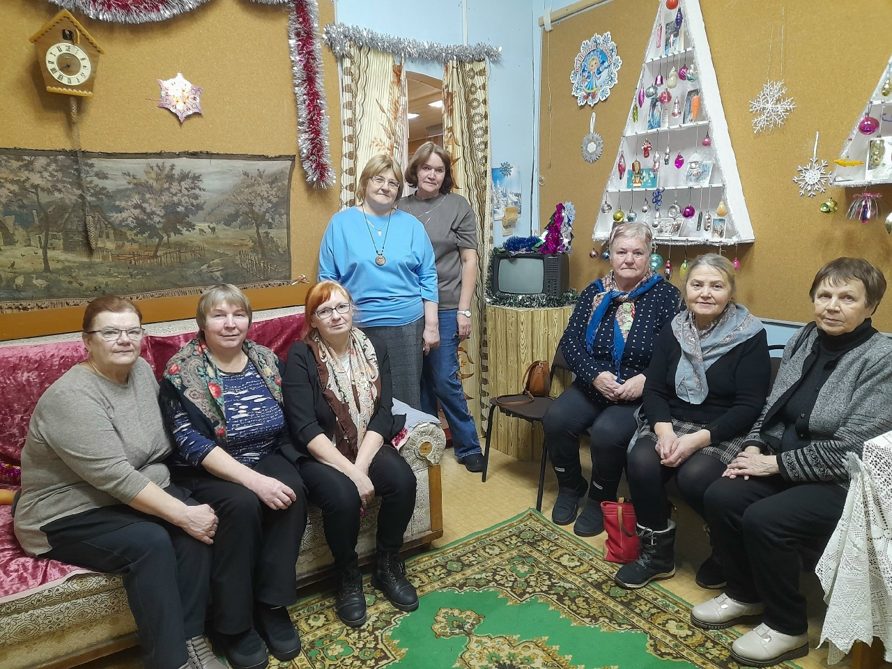 Погружение в традиции: как «серебряные» волонтёры из Белозерска гостили в нашем музее! 