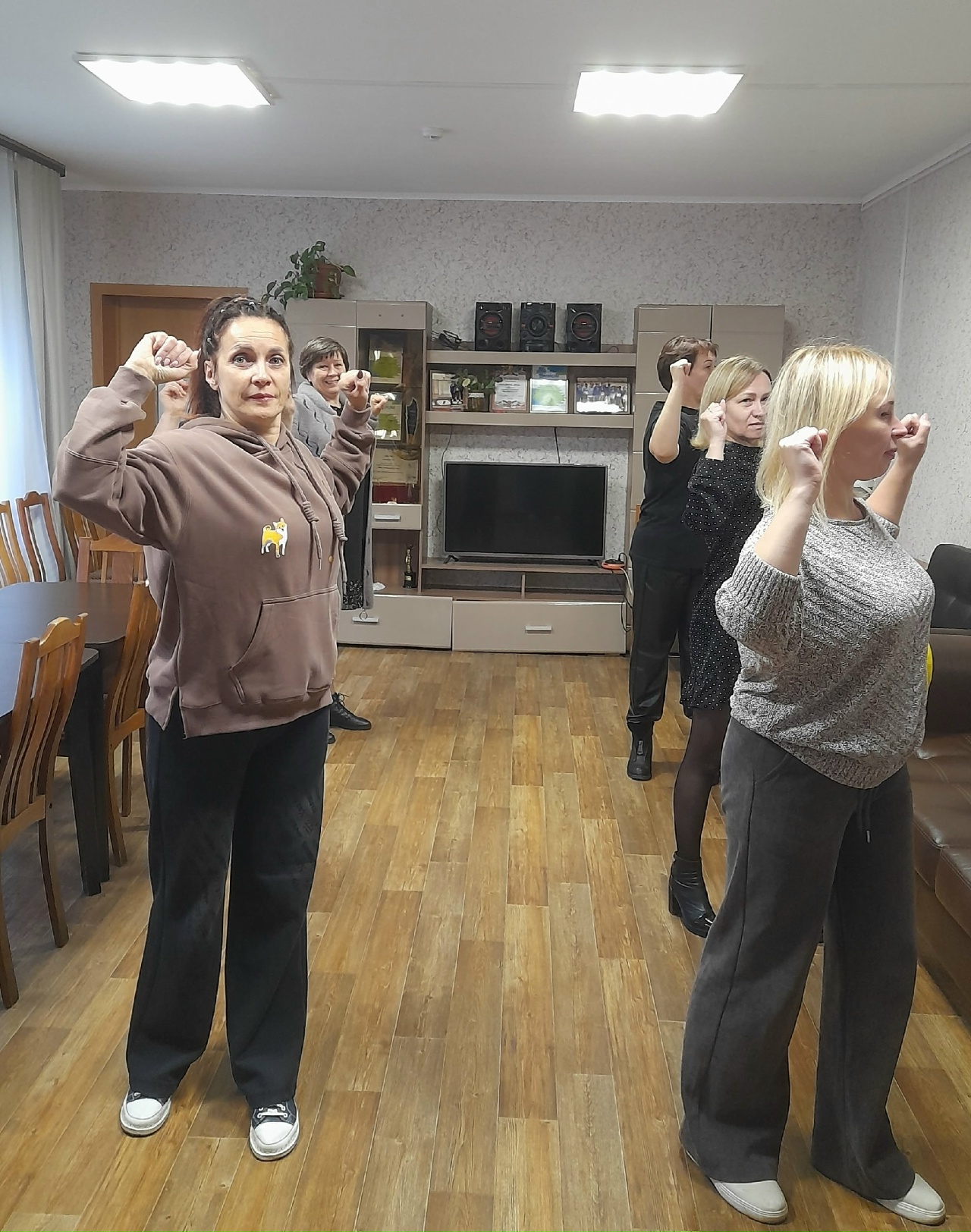 Залог успешной работы – это здоровый и бодрый коллектив!